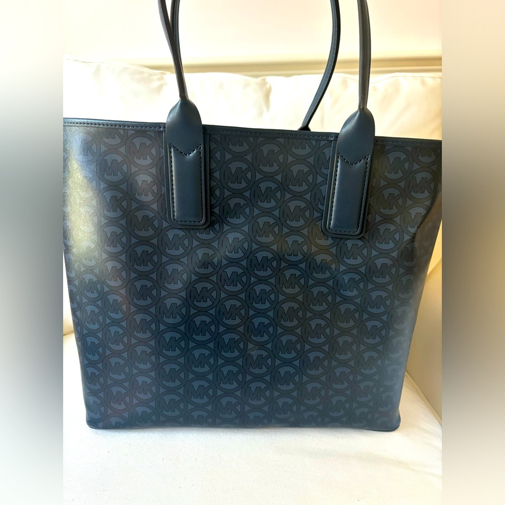 Michael Kors Navy Tote Bag Large